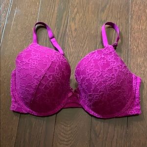 Victoria’s Secret bra 34D, perfect coverage style
